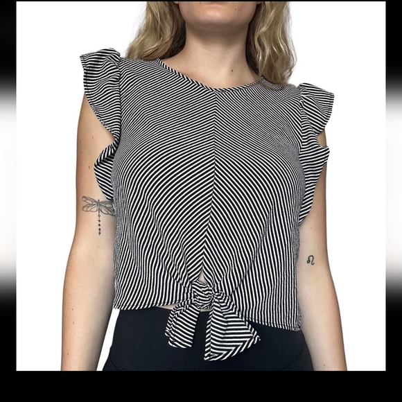 Monteau Black and White Stipe Flutter Sleeve, Sz L - Picture 3 of 12